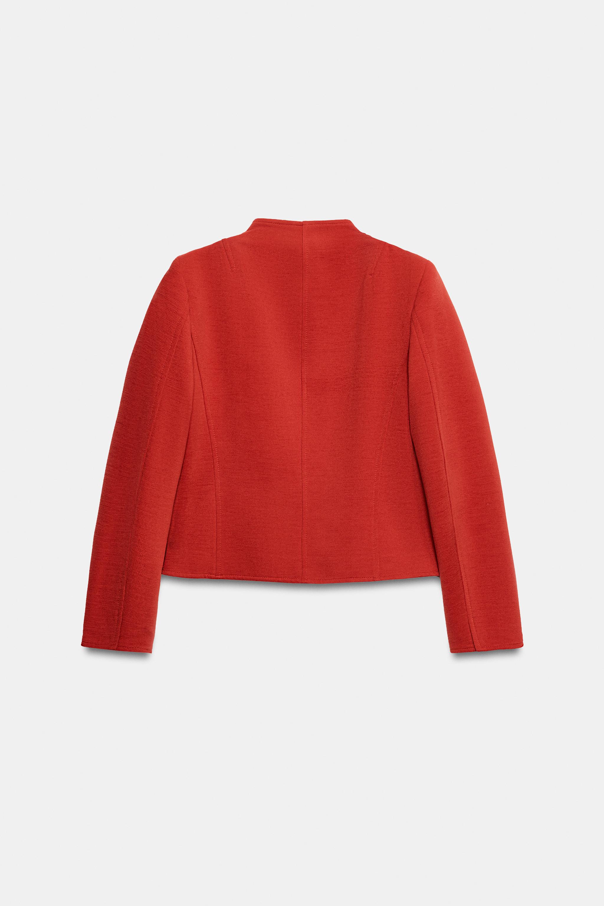 STRAIGHT-CUT SHOULDER-PAD JACKET